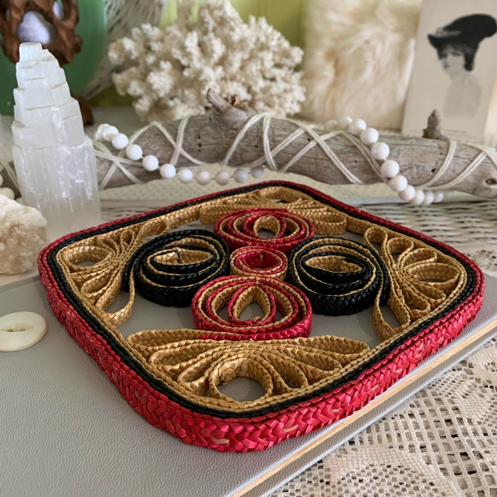 Vintage Trivet 🍎 - Picture 9 of 9